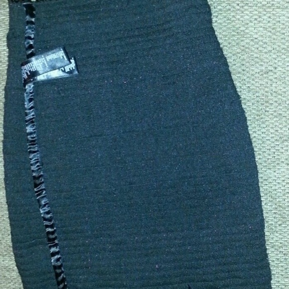 XXI mini skirt black Purple magenta stripe metallc - Picture 4 of 8